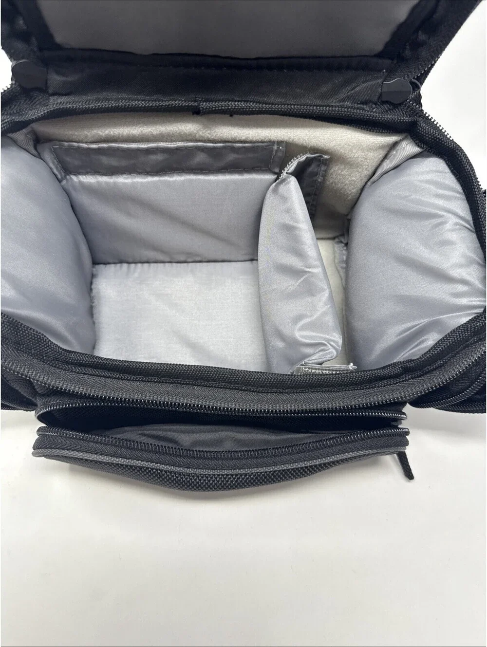 Sony Original LCS-U20 Camera Bag - Inside Dimensions 7x4.5x4.5 Inches + SD Case